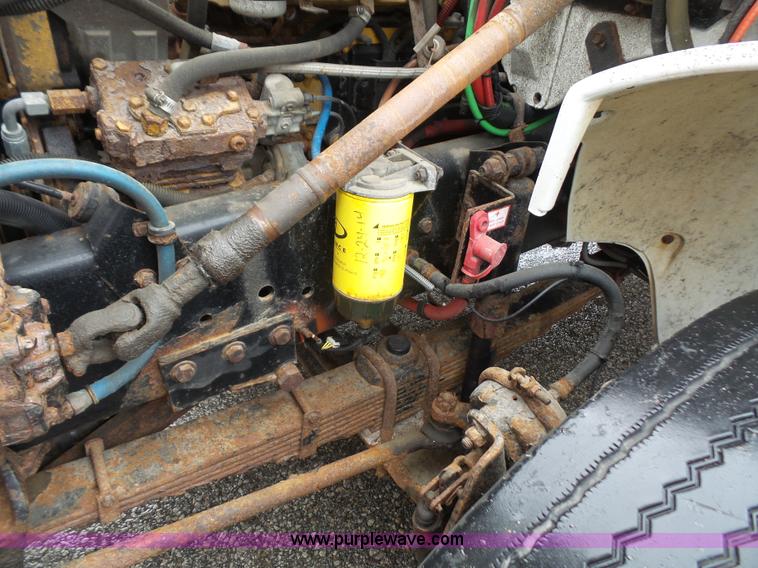 image for item L4977 2003 Freightliner FL80 dump truck