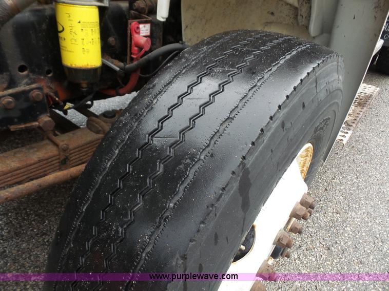 image for item L4977 2003 Freightliner FL80 dump truck