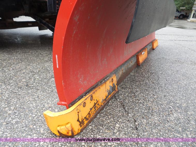 image for item L4977 2003 Freightliner FL80 dump truck