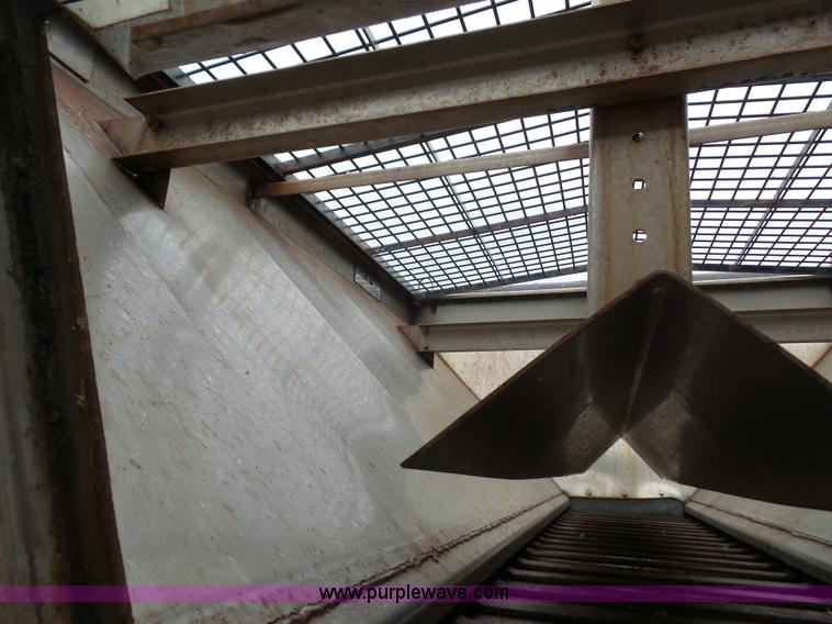 image for item L4977 2003 Freightliner FL80 dump truck