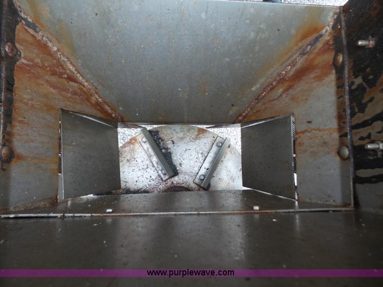 image for item L4977 2003 Freightliner FL80 dump truck