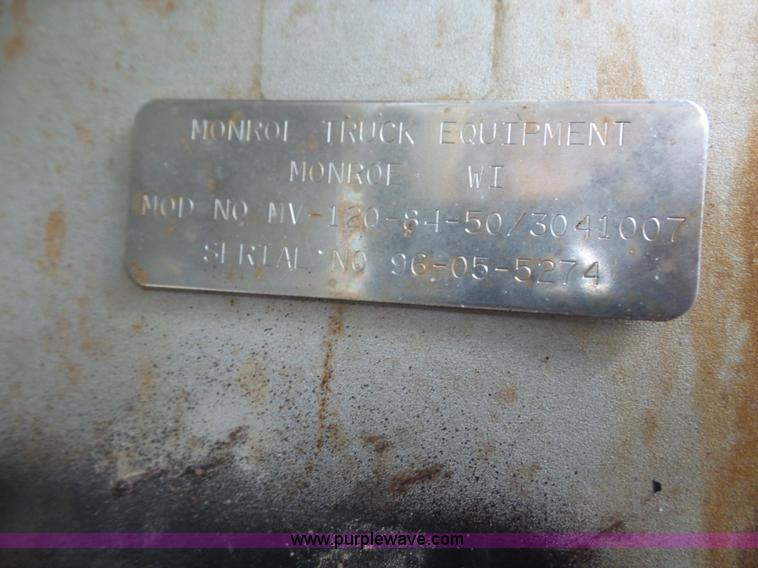 image for item L4977 2003 Freightliner FL80 dump truck