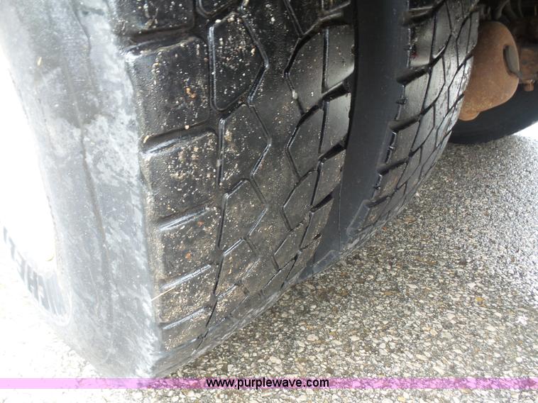 image for item L4977 2003 Freightliner FL80 dump truck