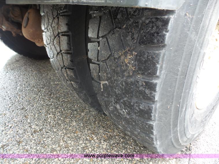 image for item L4977 2003 Freightliner FL80 dump truck