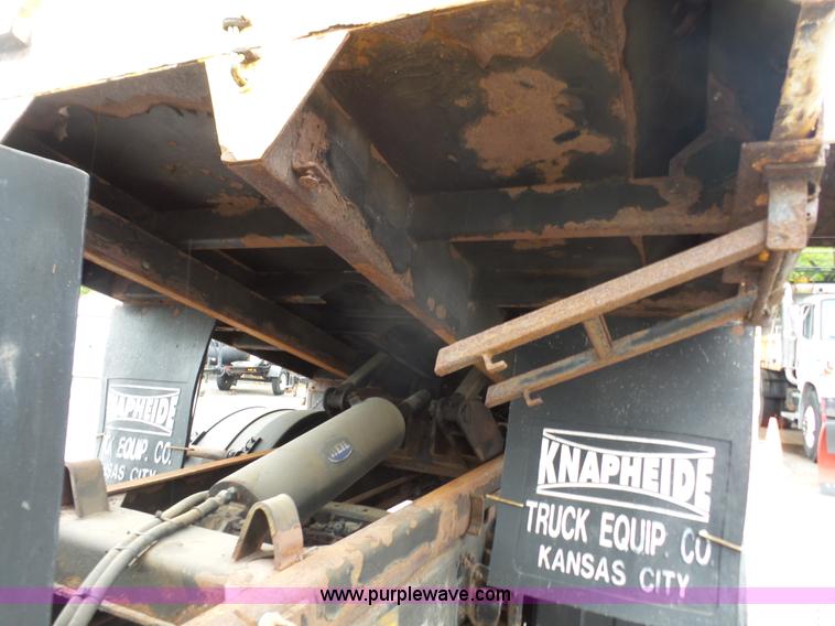 image for item L4977 2003 Freightliner FL80 dump truck