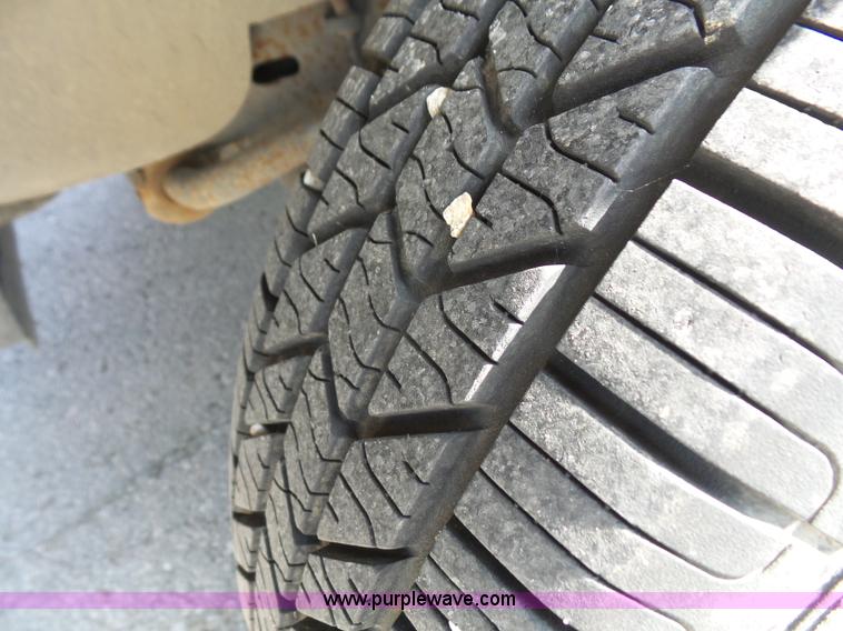 image for item L4986 1999 Ford Ranger pickup truck