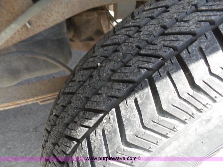 image for item L4986 1999 Ford Ranger pickup truck