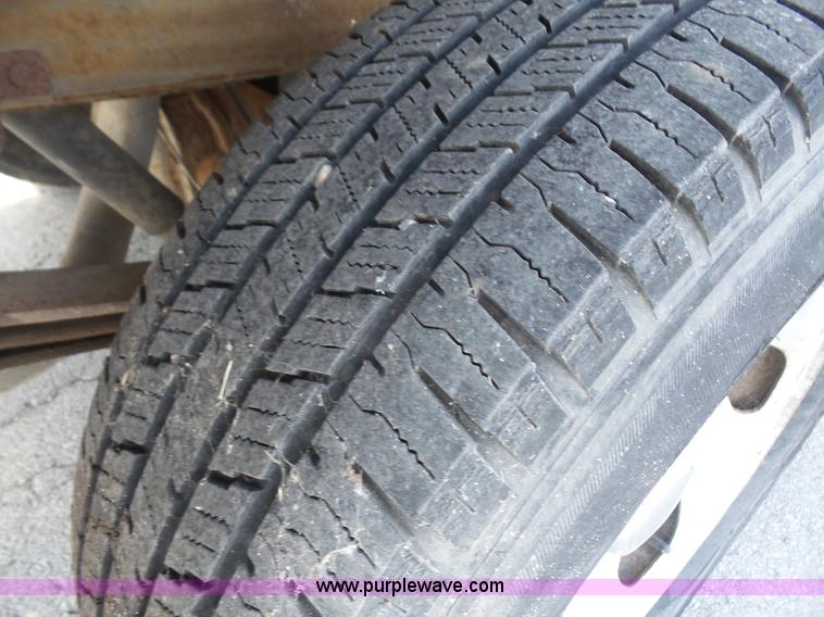 image for item L4987 2002 Ford F150 pickup truck