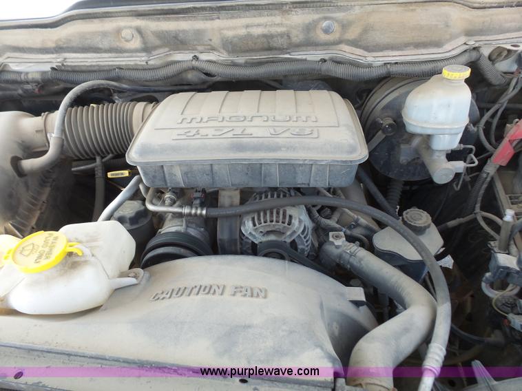 image for item L4988 2005 Dodge Ram 1500 pickup truck