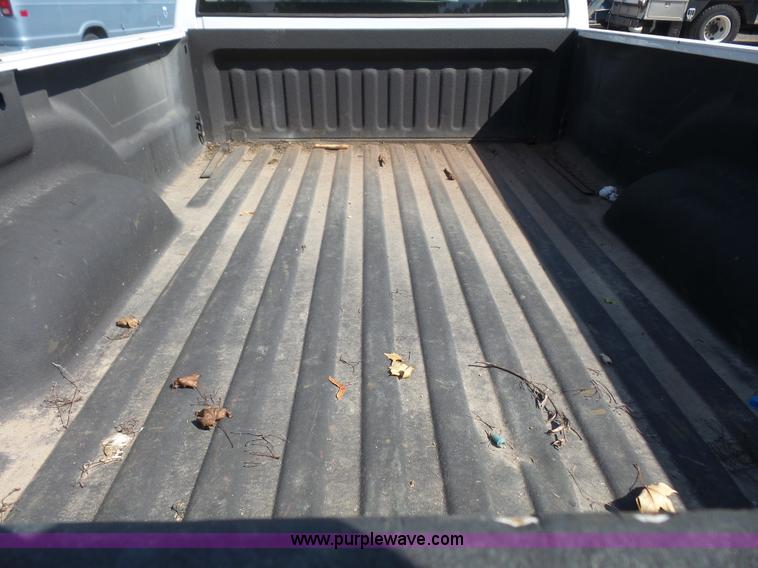 image for item L4988 2005 Dodge Ram 1500 pickup truck