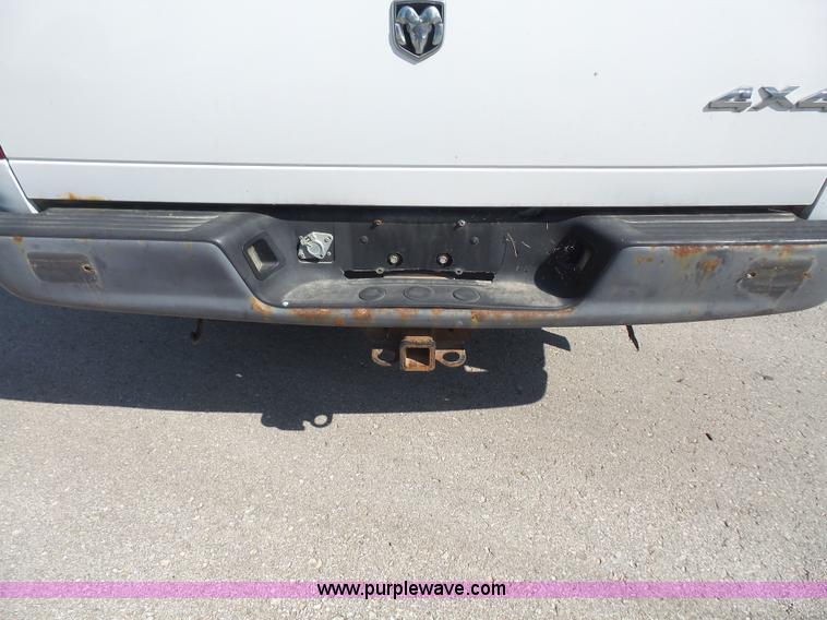 image for item L4988 2005 Dodge Ram 1500 pickup truck