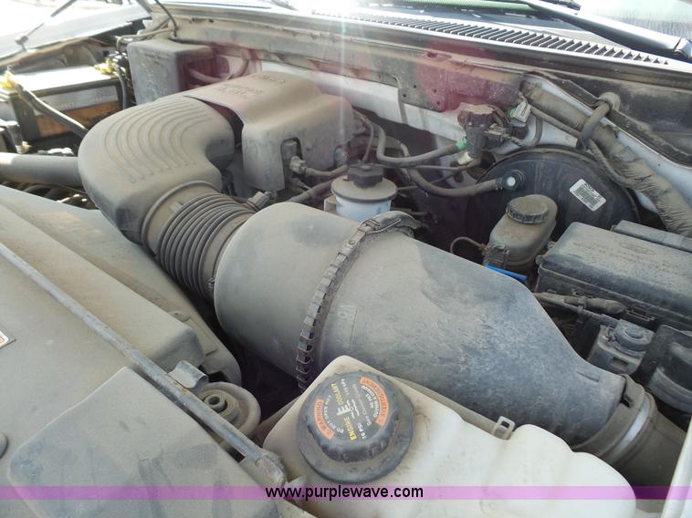 image for item L4989 1998 Ford F150 SuperCab pickup truck