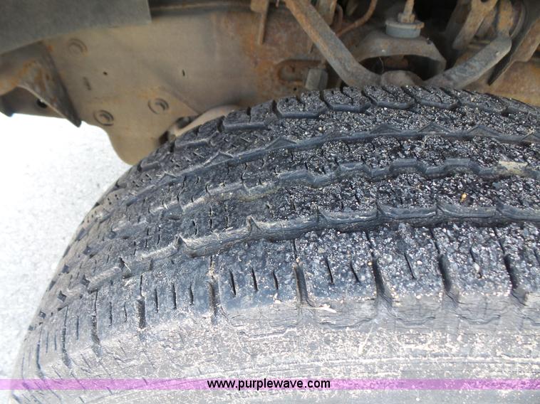 image for item L4989 1998 Ford F150 SuperCab pickup truck