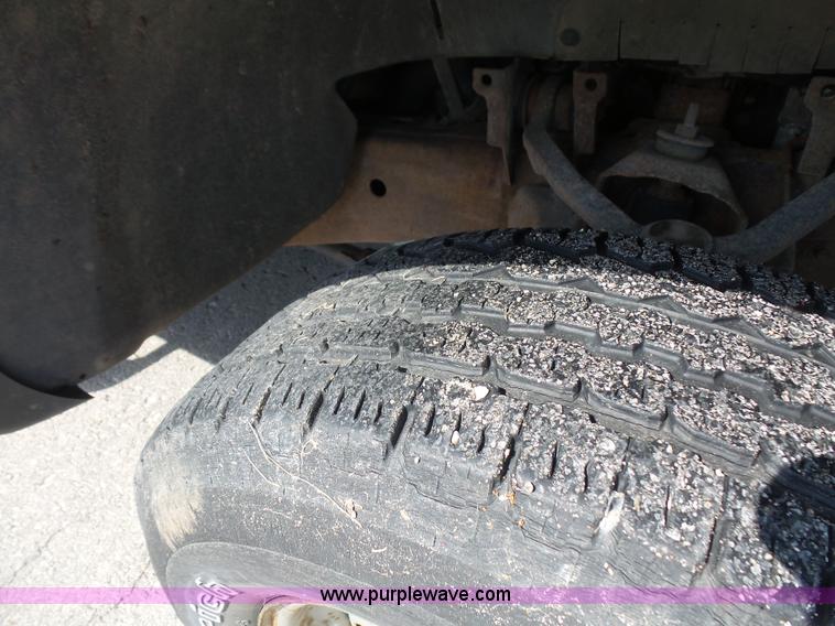 image for item L4989 1998 Ford F150 SuperCab pickup truck