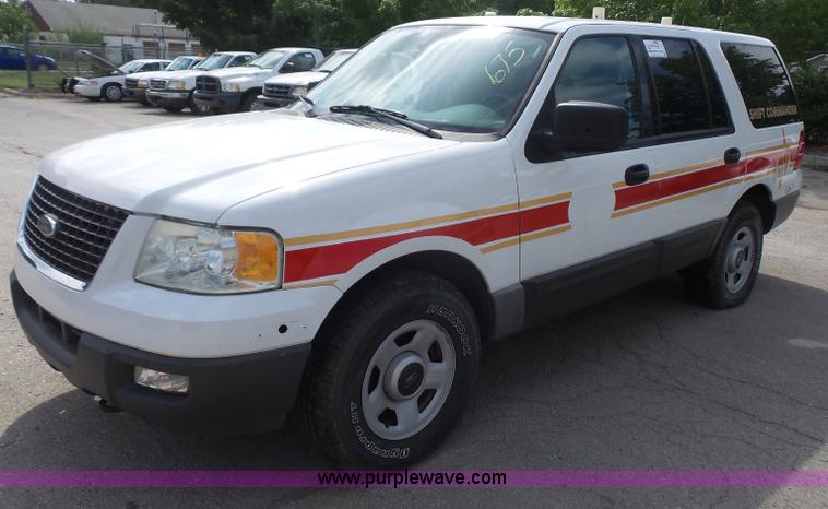 image for item L4991 2006 Ford Expedition XLT SUV
