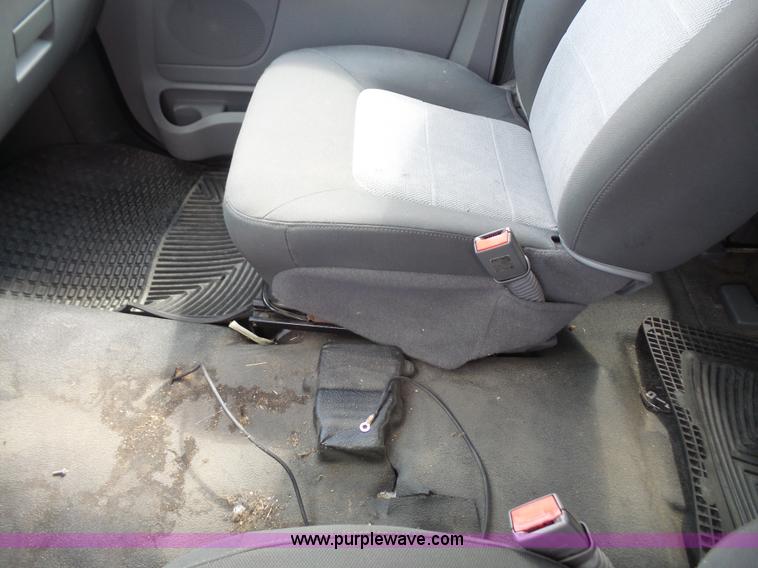 image for item L4991 2006 Ford Expedition XLT SUV