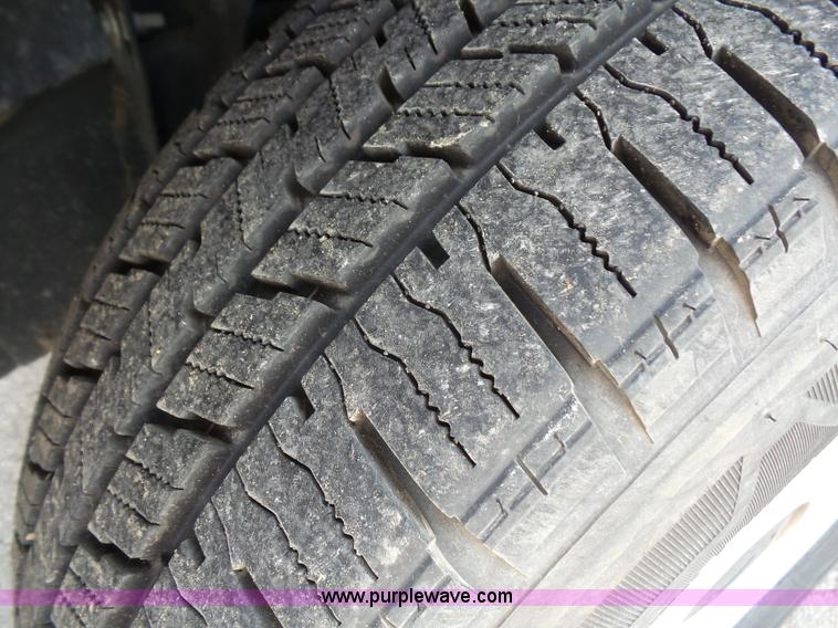 image for item L4991 2006 Ford Expedition XLT SUV