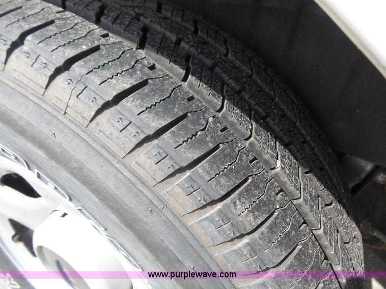 image for item L4991 2006 Ford Expedition XLT SUV