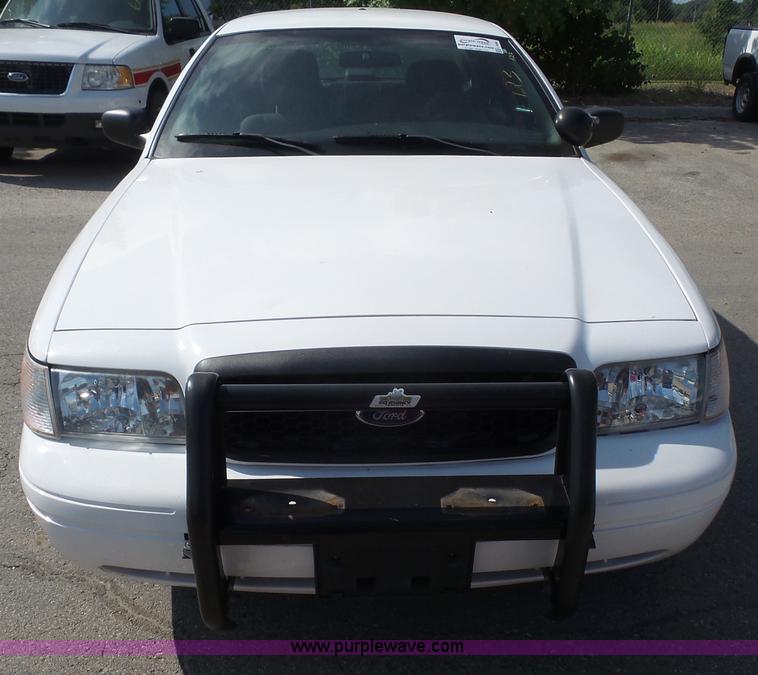 image for item L4992 2011 Ford Crown Victoria Police Interceptor