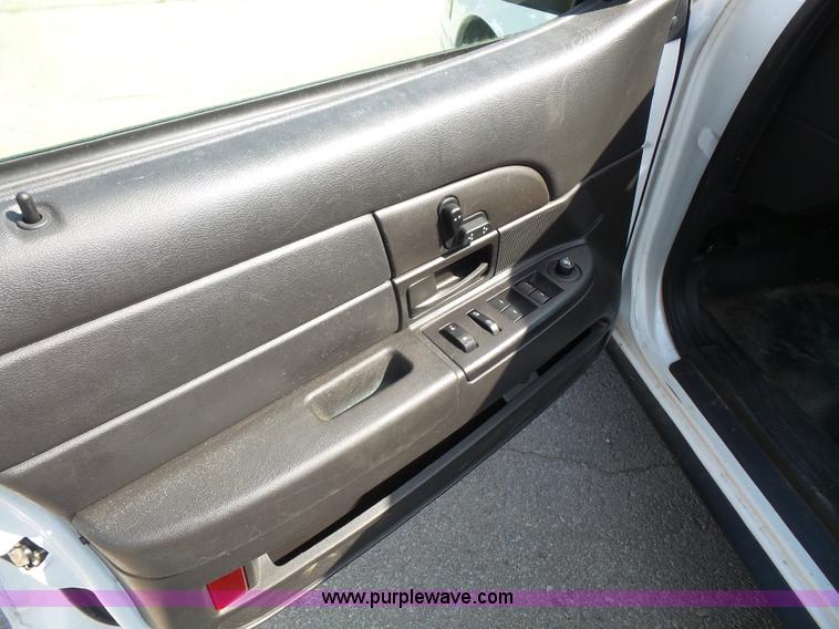 image for item L4992 2011 Ford Crown Victoria Police Interceptor