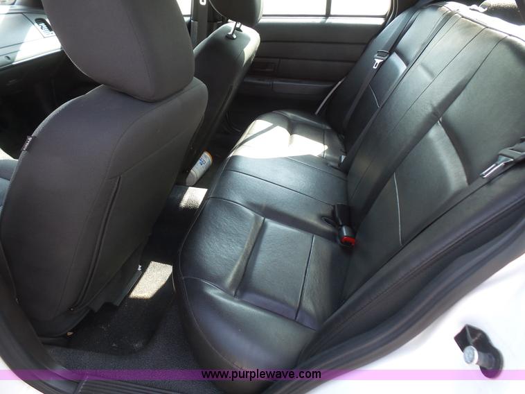image for item L4992 2011 Ford Crown Victoria Police Interceptor