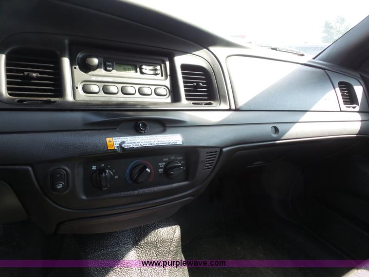image for item L4992 2011 Ford Crown Victoria Police Interceptor