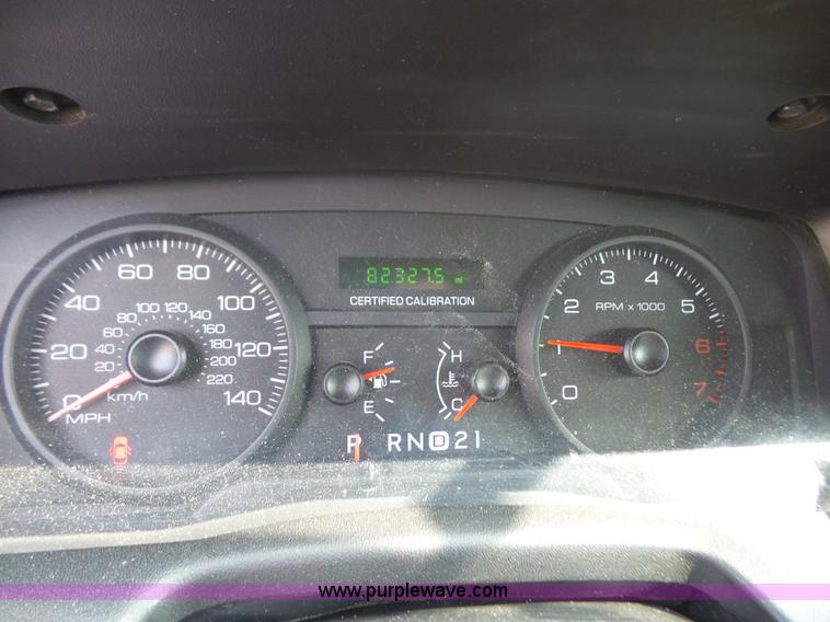 image for item L4992 2011 Ford Crown Victoria Police Interceptor