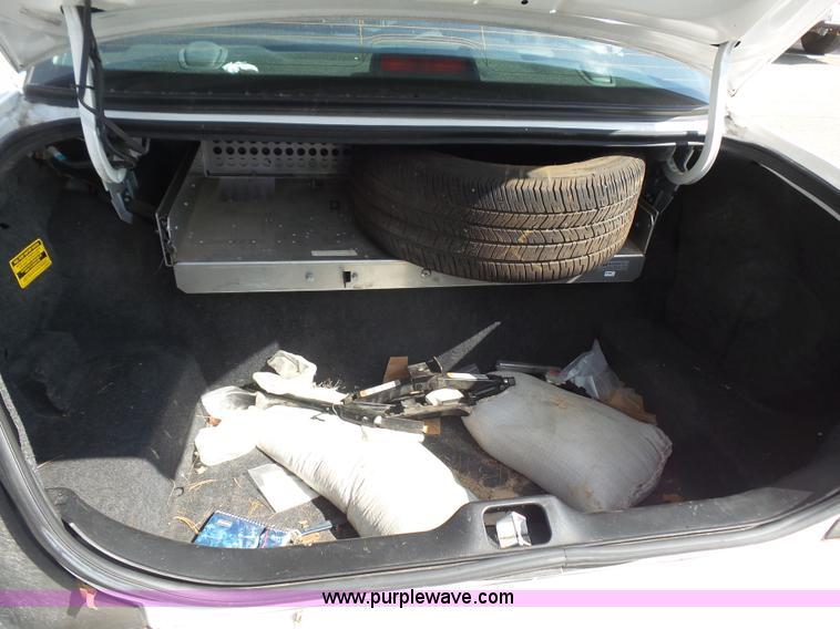 image for item L4992 2011 Ford Crown Victoria Police Interceptor