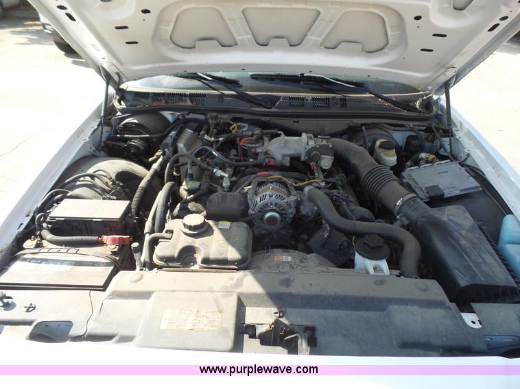 image for item L4992 2011 Ford Crown Victoria Police Interceptor