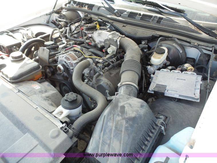 image for item L4992 2011 Ford Crown Victoria Police Interceptor