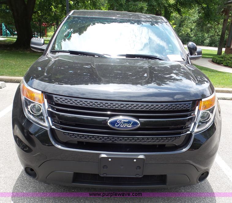 image for item L6826 2013 Ford Explorer Police SUV