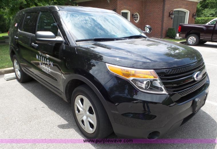 image for item L6826 2013 Ford Explorer Police SUV