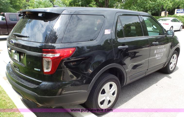 image for item L6826 2013 Ford Explorer Police SUV