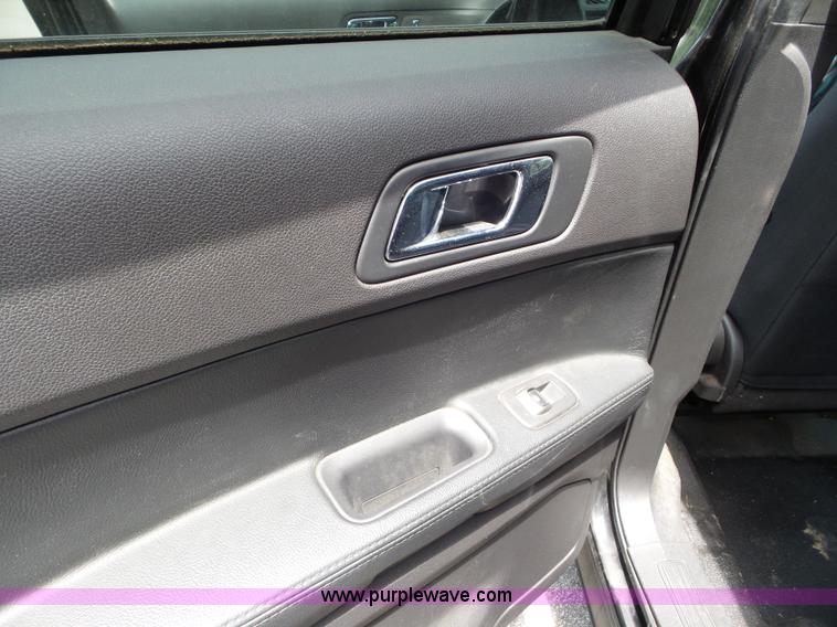 image for item L6826 2013 Ford Explorer Police SUV