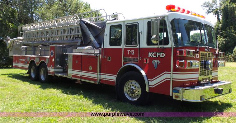 image for item L7087 1996 Sutphen Crew Cab ladder fire truck