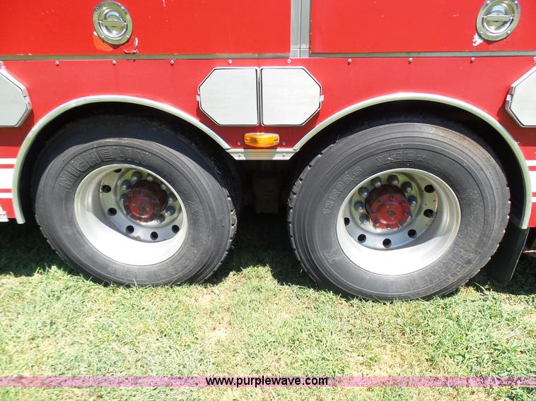 image for item L7087 1996 Sutphen Crew Cab ladder fire truck