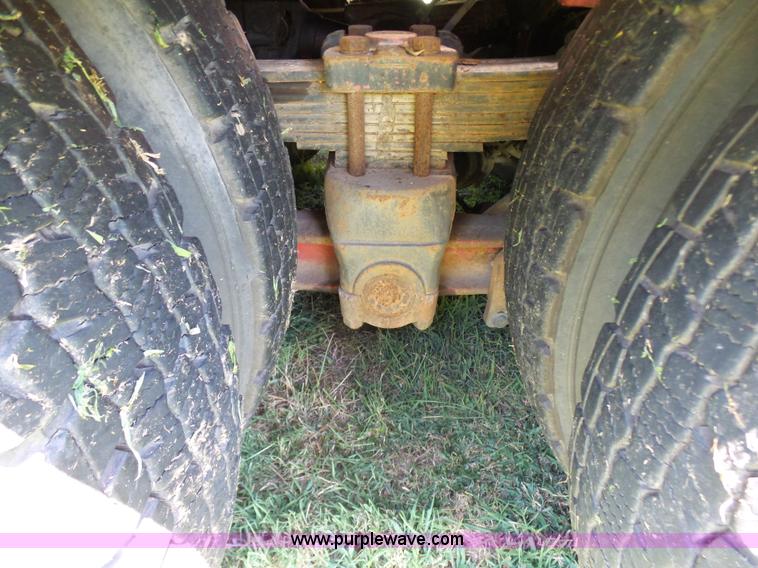 image for item L7087 1996 Sutphen Crew Cab ladder fire truck