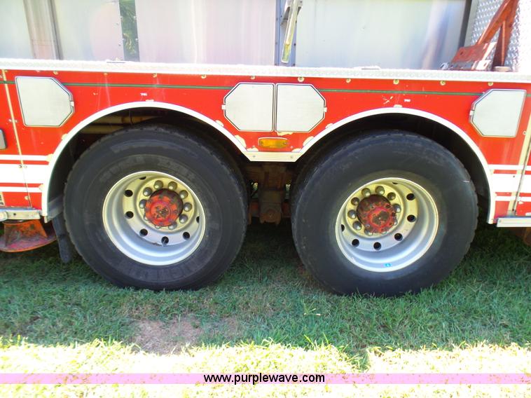 image for item L7087 1996 Sutphen Crew Cab ladder fire truck