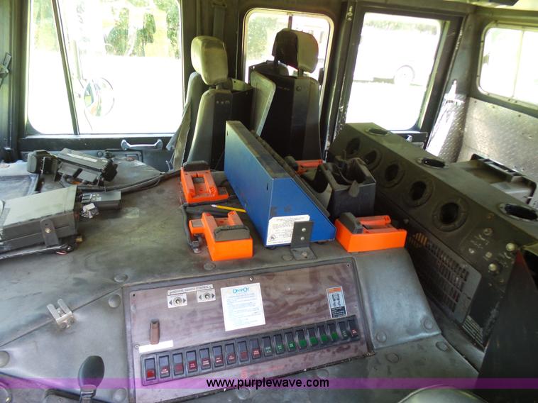 image for item L7087 1996 Sutphen Crew Cab ladder fire truck