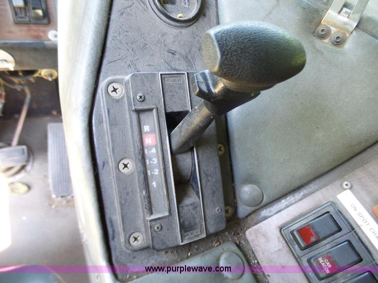 image for item L7087 1996 Sutphen Crew Cab ladder fire truck