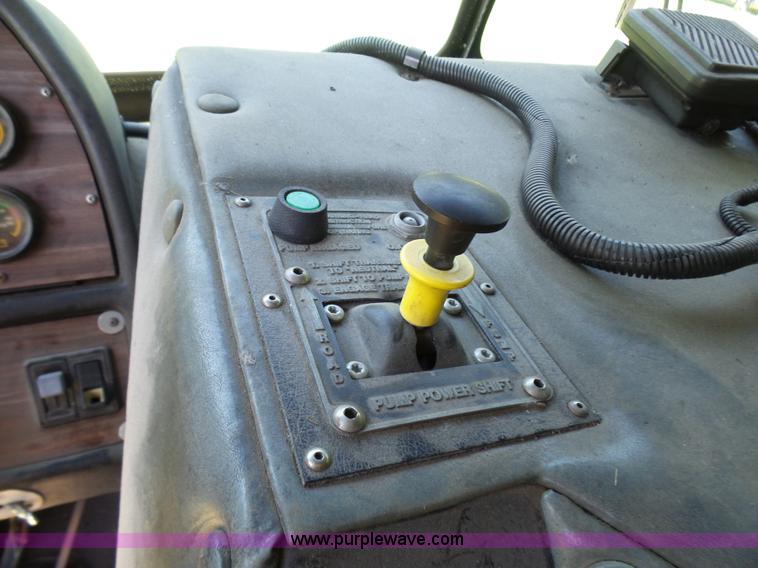 image for item L7087 1996 Sutphen Crew Cab ladder fire truck