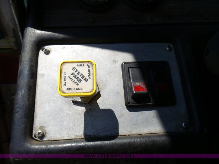 image for item L7087 1996 Sutphen Crew Cab ladder fire truck