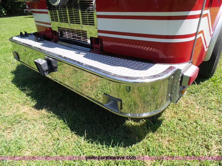 image for item L7087 1996 Sutphen Crew Cab ladder fire truck