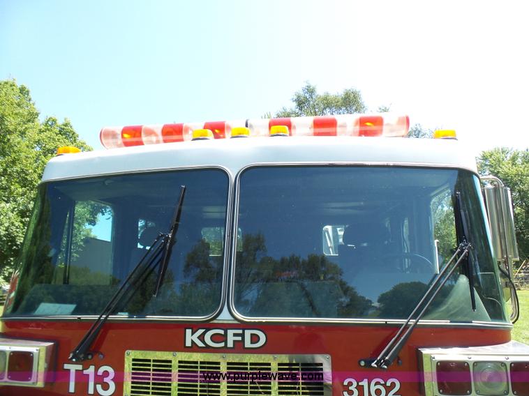 image for item L7087 1996 Sutphen Crew Cab ladder fire truck