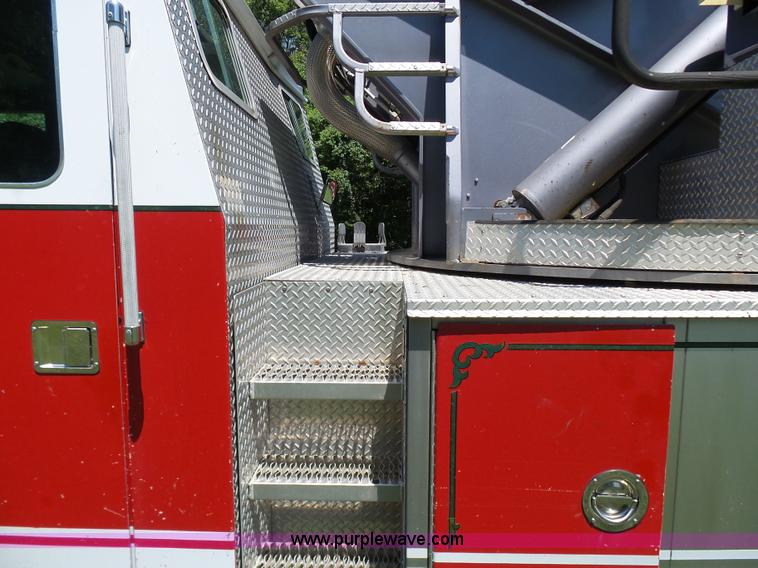 image for item L7087 1996 Sutphen Crew Cab ladder fire truck