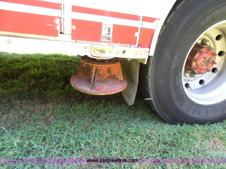 image for item L7087 1996 Sutphen Crew Cab ladder fire truck