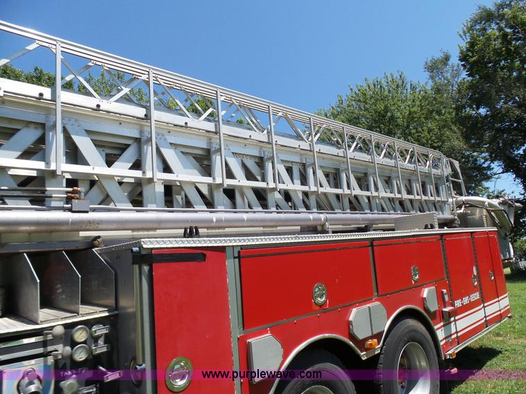 image for item L7087 1996 Sutphen Crew Cab ladder fire truck