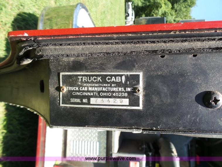 image for item L7087 1996 Sutphen Crew Cab ladder fire truck