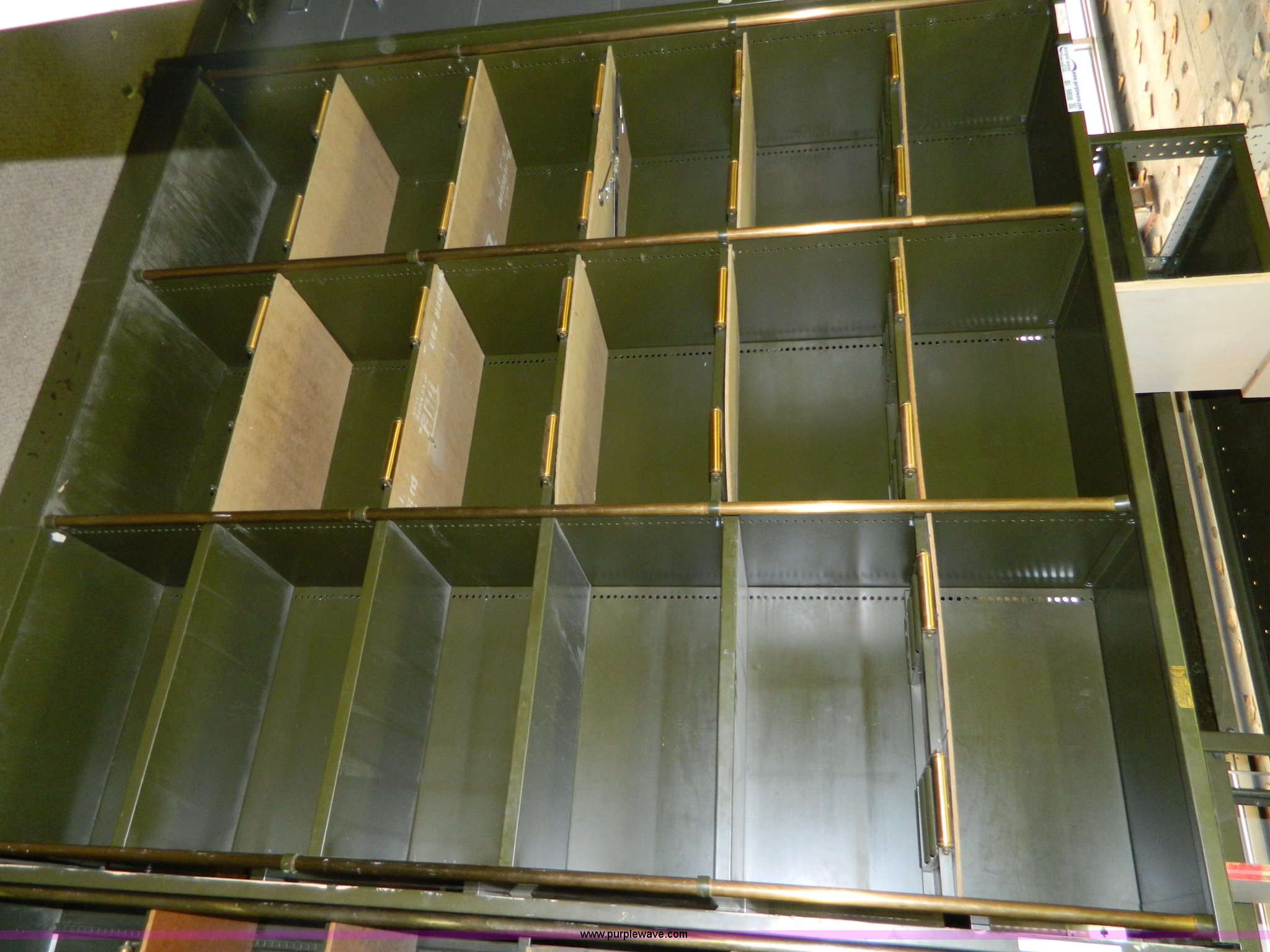 Furniture in Hays, KS Item BI9808 sold Purple Wave