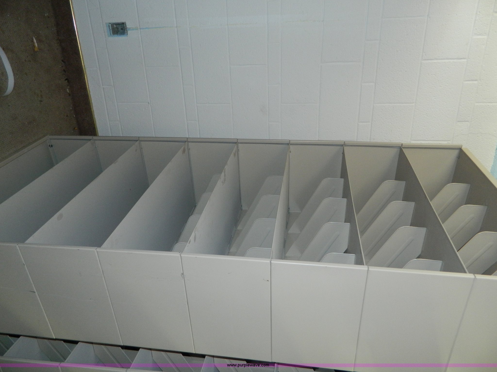 Furniture in Hays, KS Item BI9808 sold Purple Wave